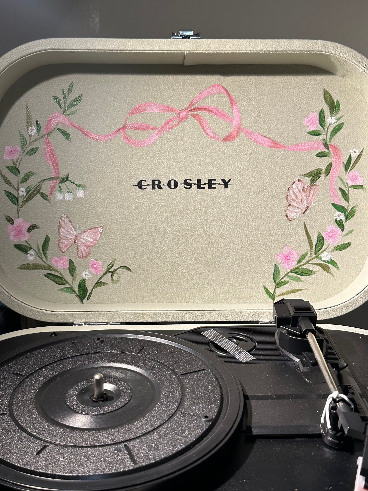 Pink bow crosley